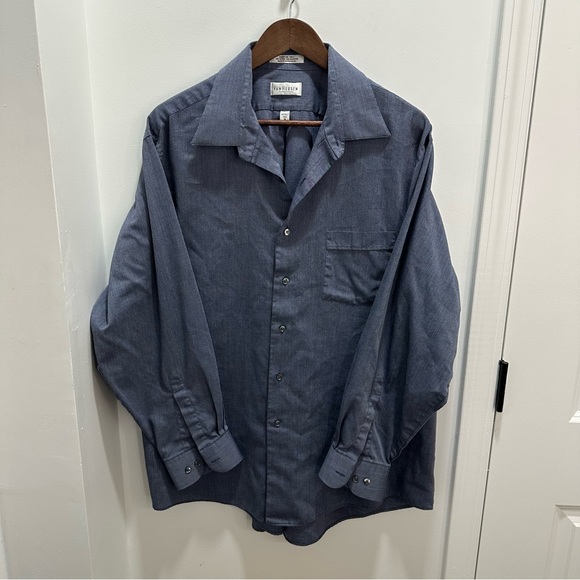 Van Heusen Men's Gray Button Down Shirt - Picture 1 of 3